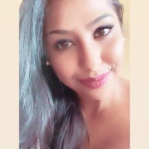 Meet your Posher, Nayab